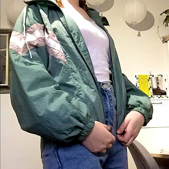 Green Bomber Style Jacket - Picture 4 of 4